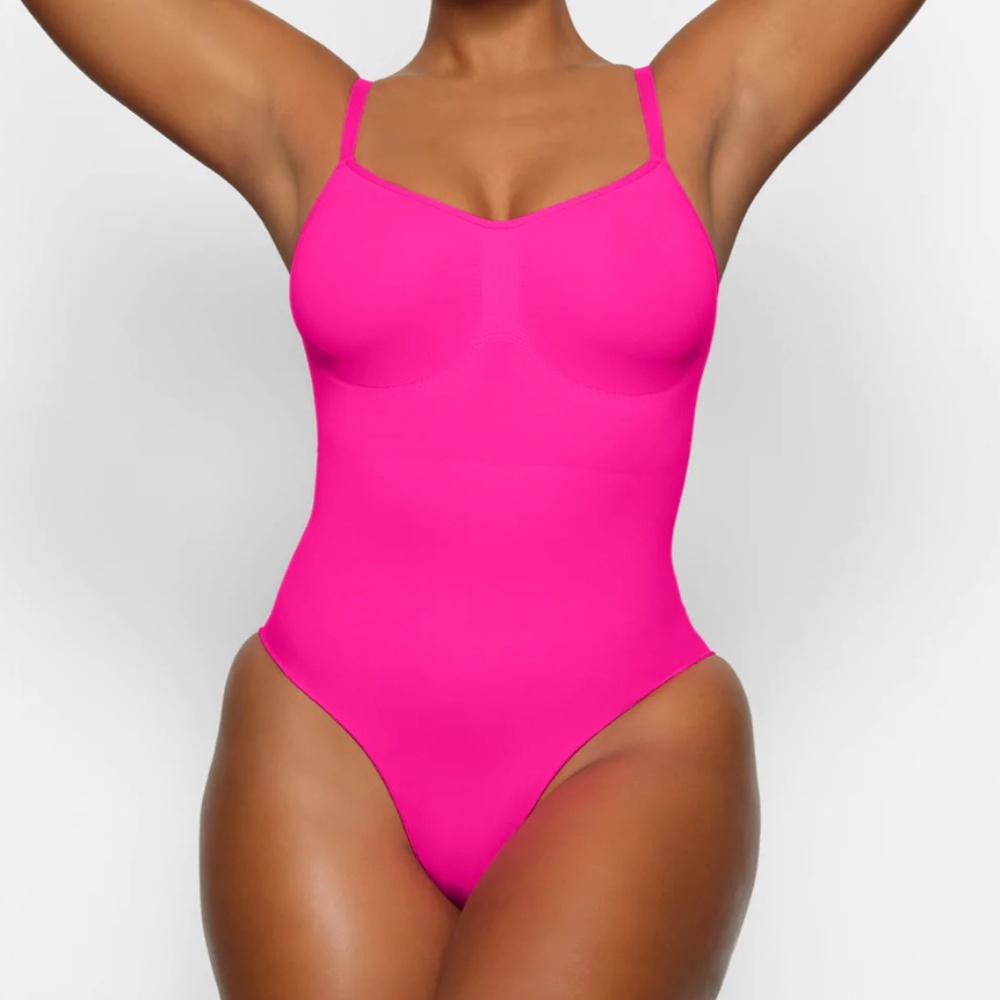 BNIB SKIMS Sculpting Bodysuit W. Snaps L/XL Flamingo